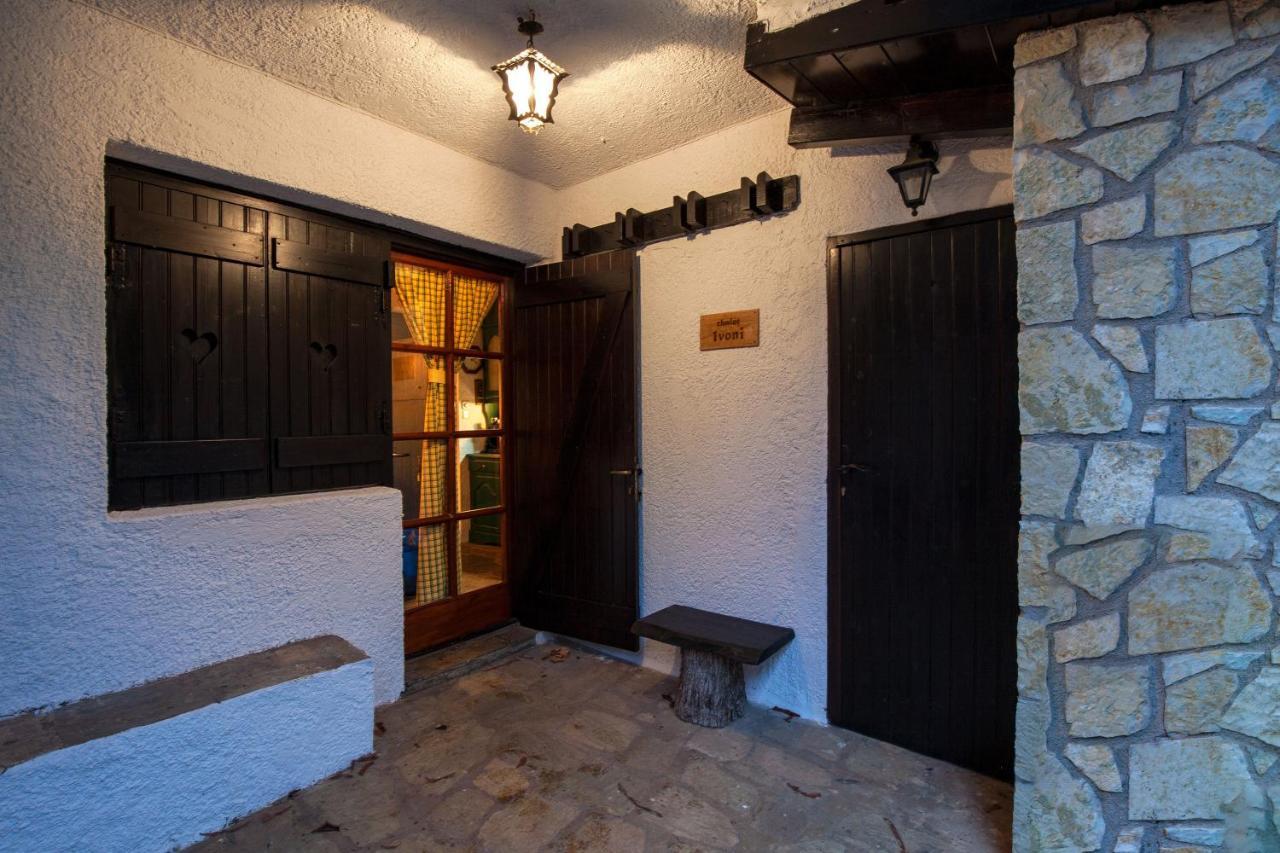 Dandy Villas Agoriani - Chalet Ivoni - Fireplace Eptálofos Exteriér fotografie